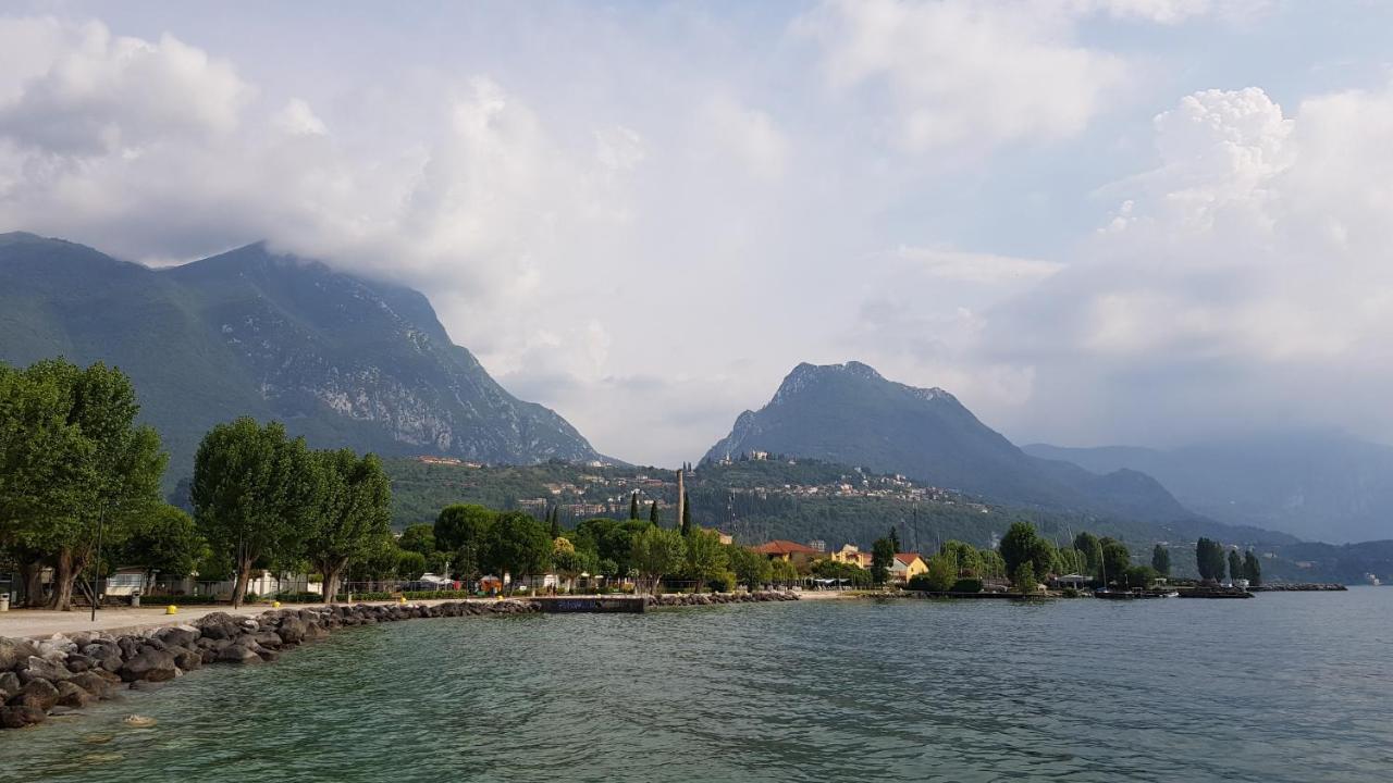 Albergo Meuble Olivi Toscolano Maderno Εξωτερικό φωτογραφία