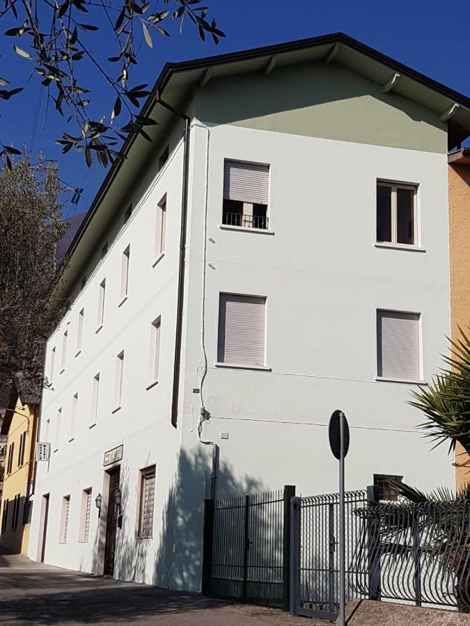 Albergo Meuble Olivi Toscolano Maderno Εξωτερικό φωτογραφία